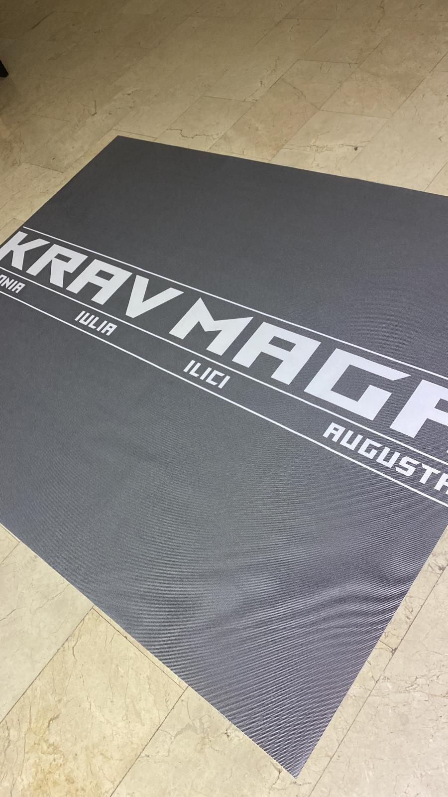 Vinilo de suelo personalizado para gimnasio